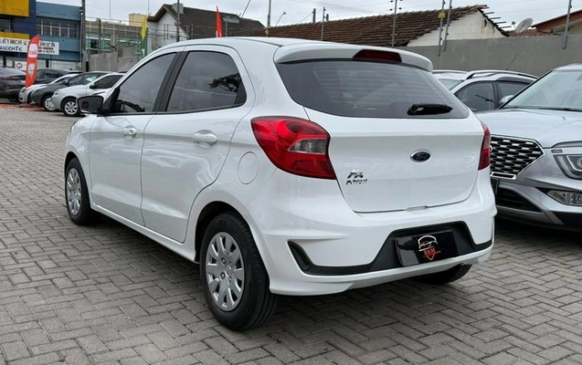 imagem-https://www.socarrao.com.br/sc-vehicle-images-prod/4279575/1791216978491-8542900_10_B_622fe9a075.jpeg