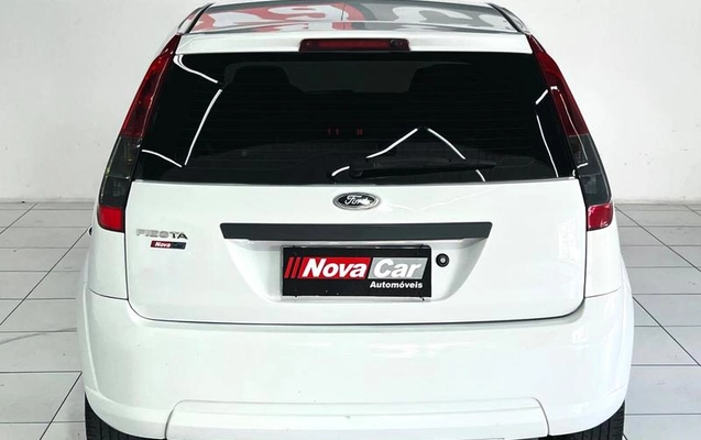 imagem-https://www.socarrao.com.br/sc-vehicle-images-prod/4279576/1792498864158-8543172_6_B_e139b56517.jpeg