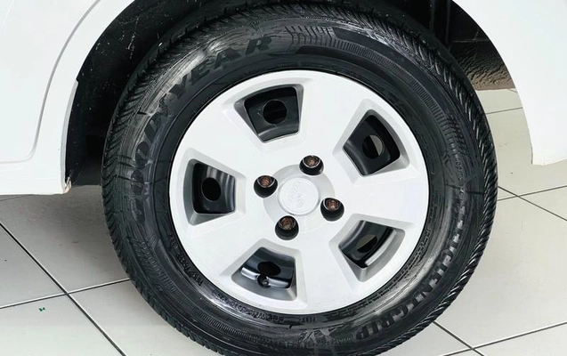 imagem-https://www.socarrao.com.br/sc-vehicle-images-prod/4279576/1792498864179-8543172_17_B_0a52472f8a.jpeg
