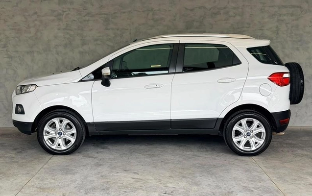 imagem-https://www.socarrao.com.br/sc-vehicle-images-prod/4279619/1791210763177-8524663_5_B_1e94a2f036.jpeg
