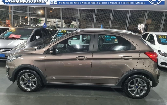 imagem-https://www.socarrao.com.br/sc-vehicle-images-prod/4279629/1791486230447-gb-215b62d.jpg