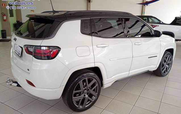 imagem-https://www.socarrao.com.br/sc-vehicle-images-prod/4279644/1791211049037-1238555.jpg