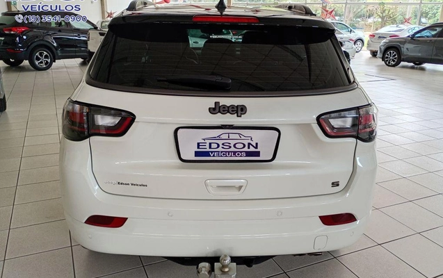 imagem-https://www.socarrao.com.br/sc-vehicle-images-prod/4279644/1791211049039-1238556.jpg