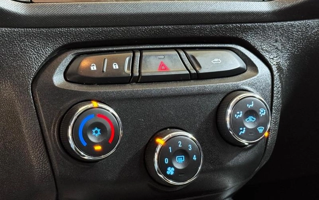 imagem-https://www.socarrao.com.br/sc-vehicle-images-prod/4279723/1791215773836-8539674_16_B_71e3cd1859.jpeg