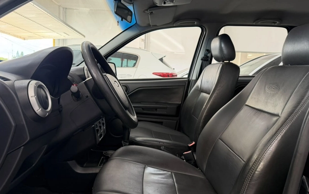 imagem-https://www.socarrao.com.br/sc-vehicle-images-prod/4279742/1791211600917-V2hhdHNBcHAgSW1hZ2UgMjAyNi0xMC0wNSBhdCAxMS4zMi4zMC5qcGVn.jpeg