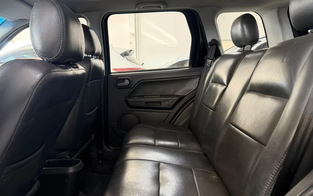 imagem-https://www.socarrao.com.br/sc-vehicle-images-prod/4279742/1791211601063-V2hhdHNBcHAgSW1hZ2UgMjAyNi0xMC0wNSBhdCAxMS4zMi4yNS5qcGVn.jpeg