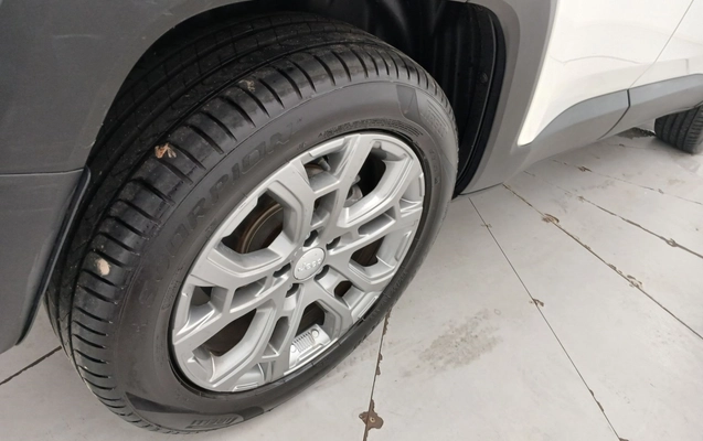 imagem-https://www.socarrao.com.br/sc-vehicle-images-prod/4279916/1791212419226-2_031603.jpg