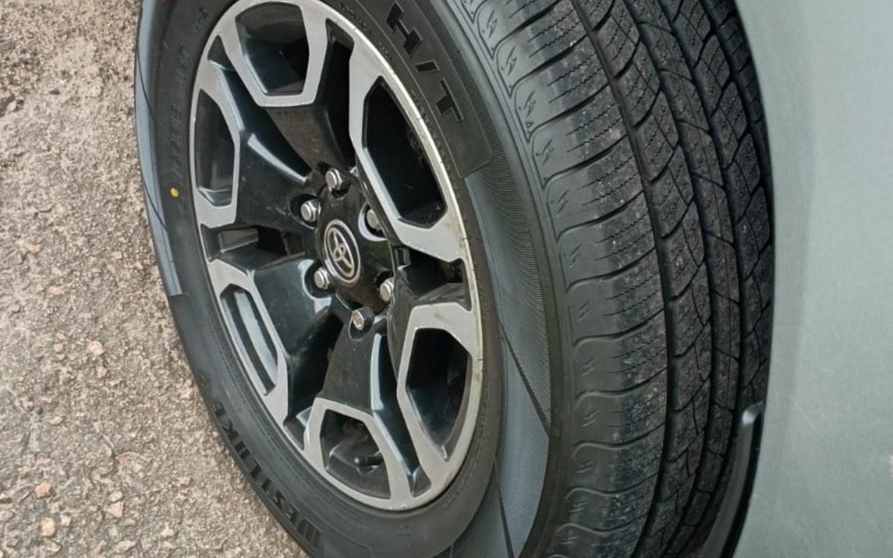 imagem-https://www.socarrao.com.br/sc-vehicle-images-prod/4279949/1791212588113-YzFkZTI3OGEtNzNjOS00Y2M5LWI1OGItODNkOGU4NDRhNDRhLmpwZw.jpg