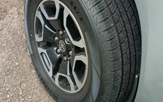 imagem-https://www.socarrao.com.br/sc-vehicle-images-prod/4279949/1791212588113-YzFkZTI3OGEtNzNjOS00Y2M5LWI1OGItODNkOGU4NDRhNDRhLmpwZw.jpg