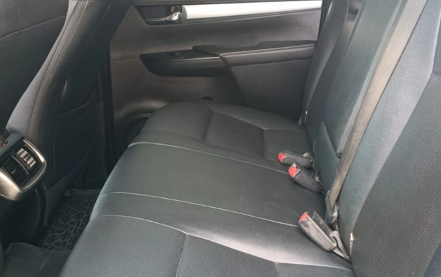 imagem-https://www.socarrao.com.br/sc-vehicle-images-prod/4279949/1791212588181-YzJlMTZhYzgtMDNjYy00Yzc0LWI5YzYtYjFmMjdmODQxMWJmLmpwZw.jpg