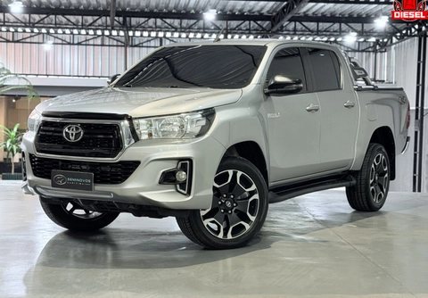 Toyota Hilux 2020 Prata — foto 1 de 3