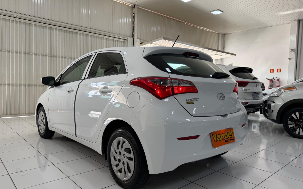 imagem-https://www.socarrao.com.br/sc-vehicle-images-prod/4280076/1791213514537-V2hhdHNBcHAgSW1hZ2UgMjAyNi0xMC0wNSBhdCAxMi4wOC41NyAoMikuanBlZw.jpeg