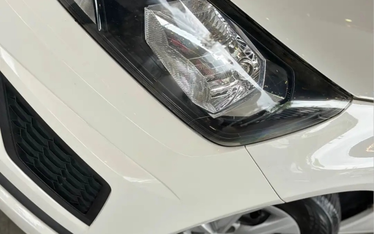 imagem-https://www.socarrao.com.br/sc-vehicle-images-prod/4280121/1791215962060-YzU1ZWVmNGItOGU4Ni00ZTM4LTg0MjQtYjdjYWNhMmNhNGQ2LmpwZWc.jpeg