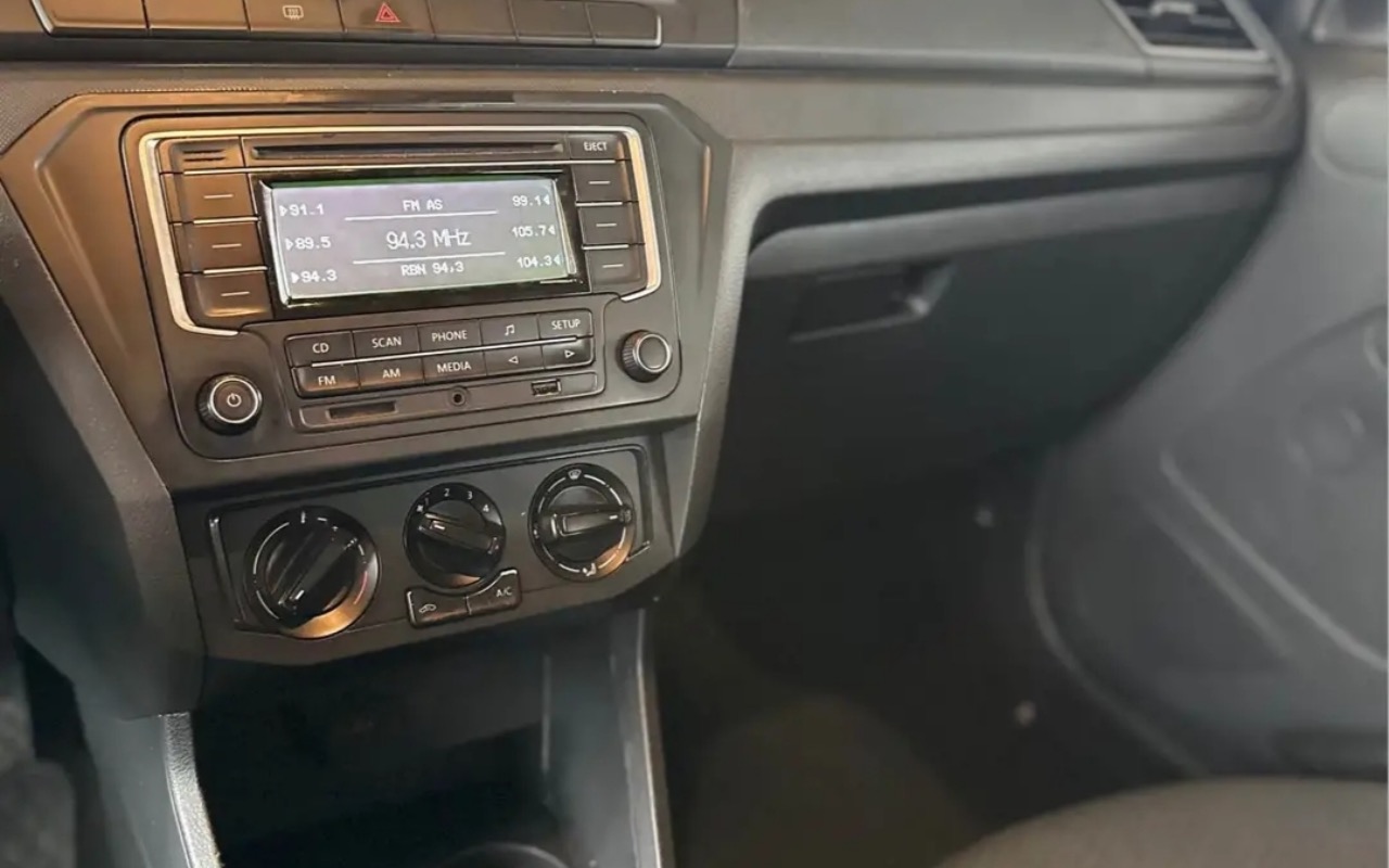 imagem-https://www.socarrao.com.br/sc-vehicle-images-prod/4280121/1791215962795-MmVlMGQ1ZGMtN2Y4ZC00ZmQyLTgxYTYtYjdmZTczODkzZjNmLmpwZWc.jpeg