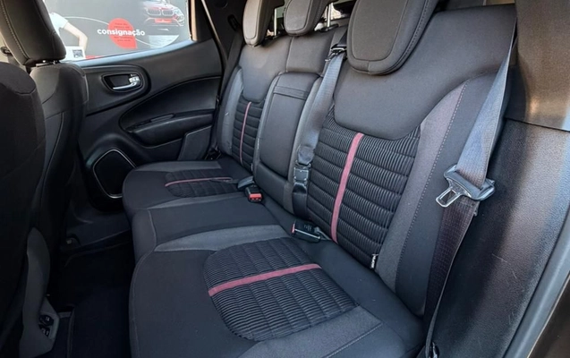imagem-https://www.socarrao.com.br/sc-vehicle-images-prod/4280131/1791471359759-gb-8248a5a.jpeg