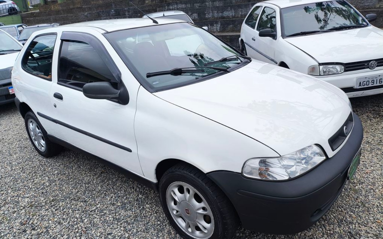 Fiat Palio 2006 Branco — foto 1 de 3
