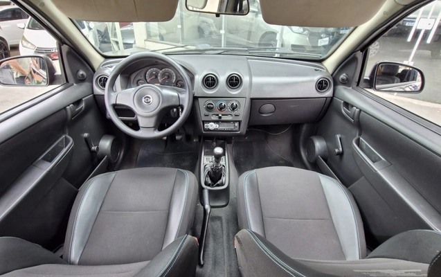 imagem-https://www.socarrao.com.br/sc-vehicle-images-prod/4280168/1791214198100-MTMuanBlZw.jpeg