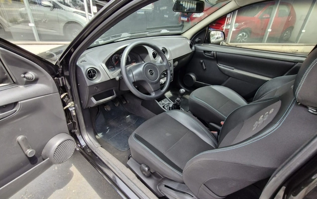 imagem-https://www.socarrao.com.br/sc-vehicle-images-prod/4280168/1791214198800-MjEuanBlZw.jpeg