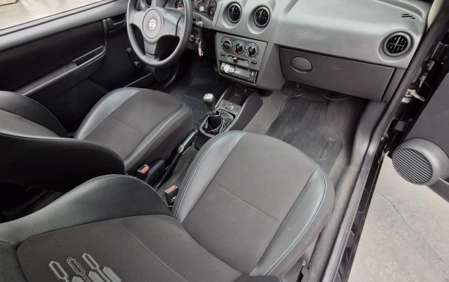 imagem-https://www.socarrao.com.br/sc-vehicle-images-prod/4280168/1791214198937-MjIuanBlZw.jpeg