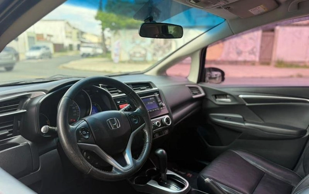 imagem-https://www.socarrao.com.br/sc-vehicle-images-prod/4280203/1791214426263-8543512_0_B_4043afacea.jpeg