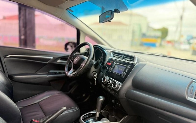 imagem-https://www.socarrao.com.br/sc-vehicle-images-prod/4280203/1791214426265-8543512_3_B_4a45a013a3.jpeg