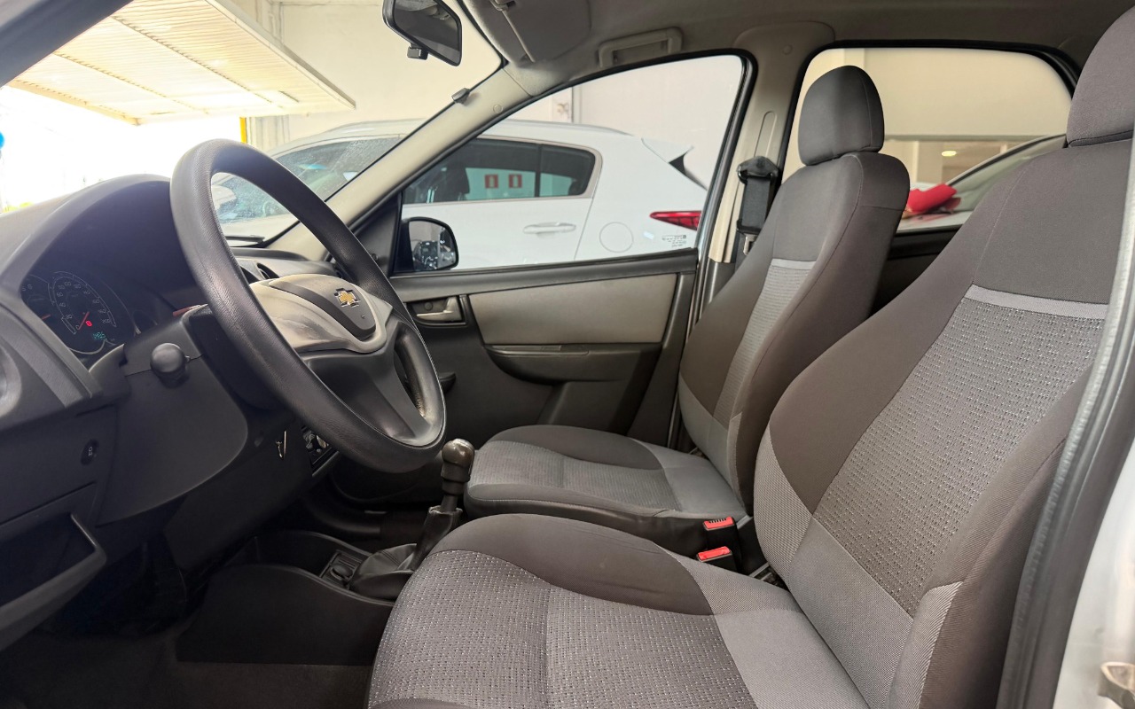 imagem-https://www.socarrao.com.br/sc-vehicle-images-prod/4280206/1791214444407-V2hhdHNBcHAgSW1hZ2UgMjAyNi0xMC0wNSBhdCAxMi4yMy40OC5qcGVn.jpeg