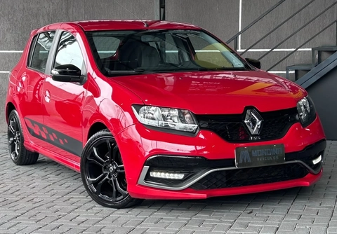 Renault Sandero 2017 Vermelho — foto 1 de 3