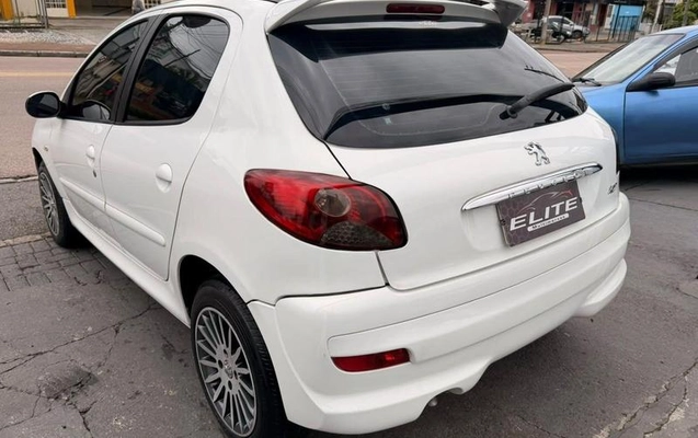 imagem-https://www.socarrao.com.br/sc-vehicle-images-prod/4280305/1791384539493-8540944_2_B_c541de2d55.jpeg