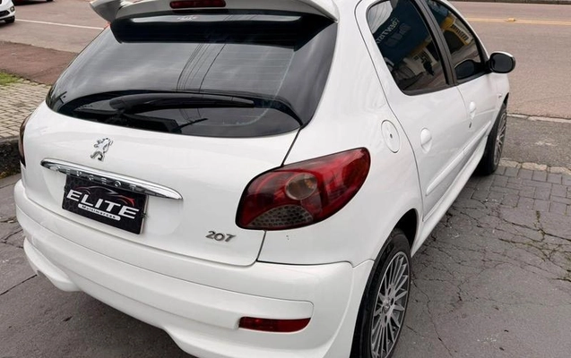 imagem-https://www.socarrao.com.br/sc-vehicle-images-prod/4280305/1791384539497-8540944_2_B_4aa57ce432.jpeg