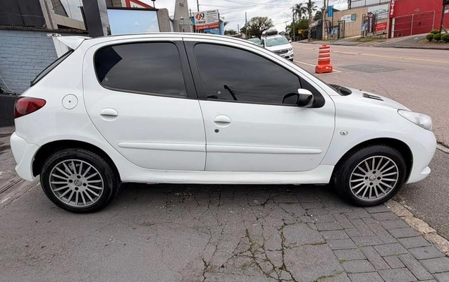 imagem-https://www.socarrao.com.br/sc-vehicle-images-prod/4280305/1791384539498-8540944_2_B_fb464e290f.jpeg