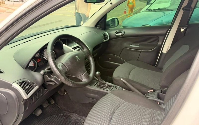 imagem-https://www.socarrao.com.br/sc-vehicle-images-prod/4280305/1791384539503-8540944_2_B_fc80f8749d.jpeg