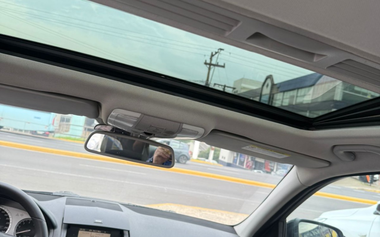 imagem-https://www.socarrao.com.br/sc-vehicle-images-prod/4280329/1791215248618-YzcyNmRkYmUtNDRlMC00NjI0LTg3MzgtNWZhMDk3NmI5NjExLmpwZWc.jpeg
