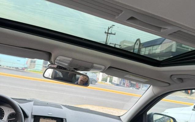 imagem-https://www.socarrao.com.br/sc-vehicle-images-prod/4280329/1791215248618-YzcyNmRkYmUtNDRlMC00NjI0LTg3MzgtNWZhMDk3NmI5NjExLmpwZWc.jpeg