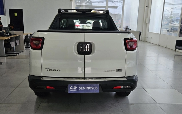 imagem-https://www.socarrao.com.br/sc-vehicle-images-prod/4280360/1791215700997-ZjVlYmQxNGYtOGYwNS00MjU0LWIyODAtYWExZGU2OGUzOGMwLmpwZWc.jpeg