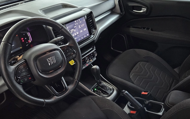 imagem-https://www.socarrao.com.br/sc-vehicle-images-prod/4280360/1791215701239-M2FkZGQzYWQtMTg3Yi00ODVhLTk3Y2EtYjk0YjMzM2U2Y2YwLmpwZWc.jpeg