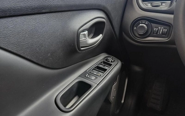 imagem-https://www.socarrao.com.br/sc-vehicle-images-prod/4280387/1791462440911-8523660_19_B_f584041683.jpeg
