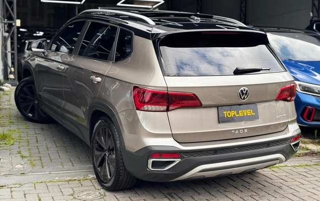 imagem-https://www.socarrao.com.br/sc-vehicle-images-prod/4280395/1791983009058-8539399_13_B_556dbef9c7.jpeg
