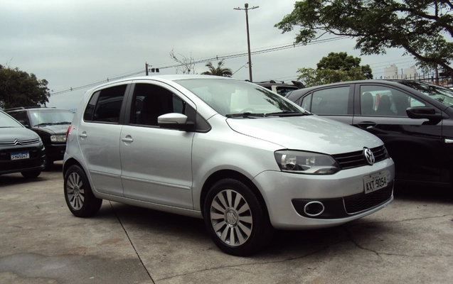 imagem-https://www.socarrao.com.br/sc-vehicle-images-prod/4280472/1791216387532-RFNDMDE3NjEuSlBH.JPG