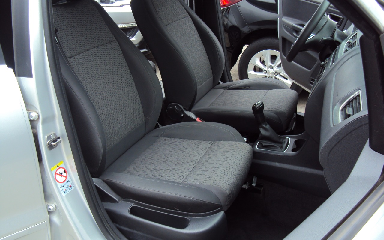 imagem-https://www.socarrao.com.br/sc-vehicle-images-prod/4280472/1791216388260-RFNDMDE3NTMuSlBH.JPG