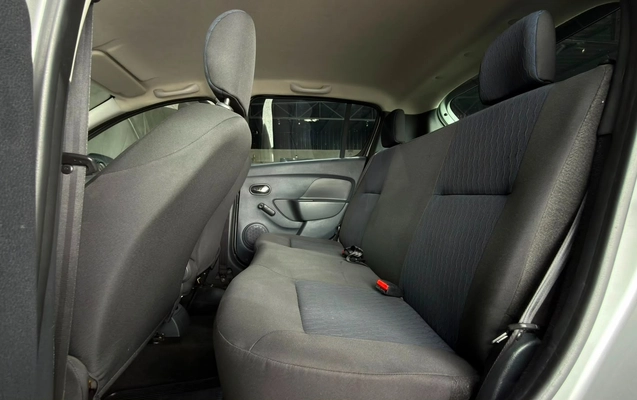 imagem-https://www.socarrao.com.br/sc-vehicle-images-prod/4280603/1791217228303-7be2f406-80a2-4b8a-84a4-592255ff3acc.jpg
