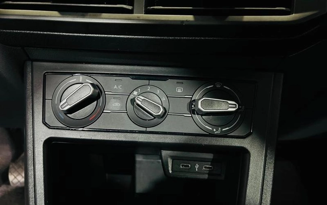 imagem-https://www.socarrao.com.br/sc-vehicle-images-prod/4280883/1792869587936-8530559_10_B_ec097c9310.jpeg