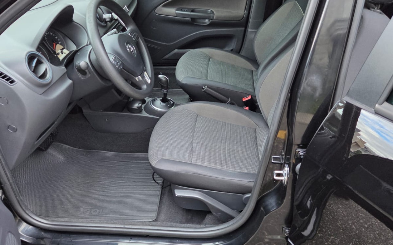 imagem-https://www.socarrao.com.br/sc-vehicle-images-prod/4280890/1791219231238-R29sICgxKS5qcGVn.jpeg