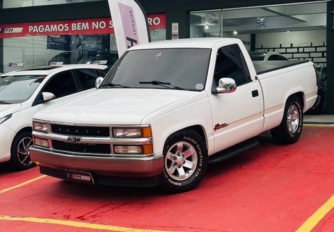 Chevrolet Silverado 1998 Prata — foto 1 de 3