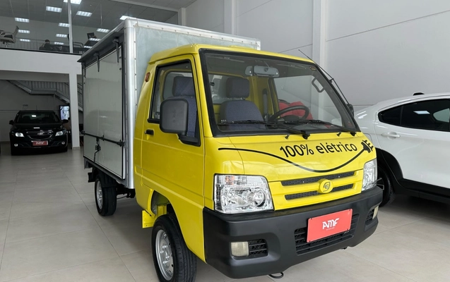 imagem-https://www.socarrao.com.br/sc-vehicle-images-prod/4281113/1791219402101-V2hhdHNBcHAgSW1hZ2UgMjAyNi0xMC0wNSBhdCAxMy4yNS4yOS5qcGVn.jpeg