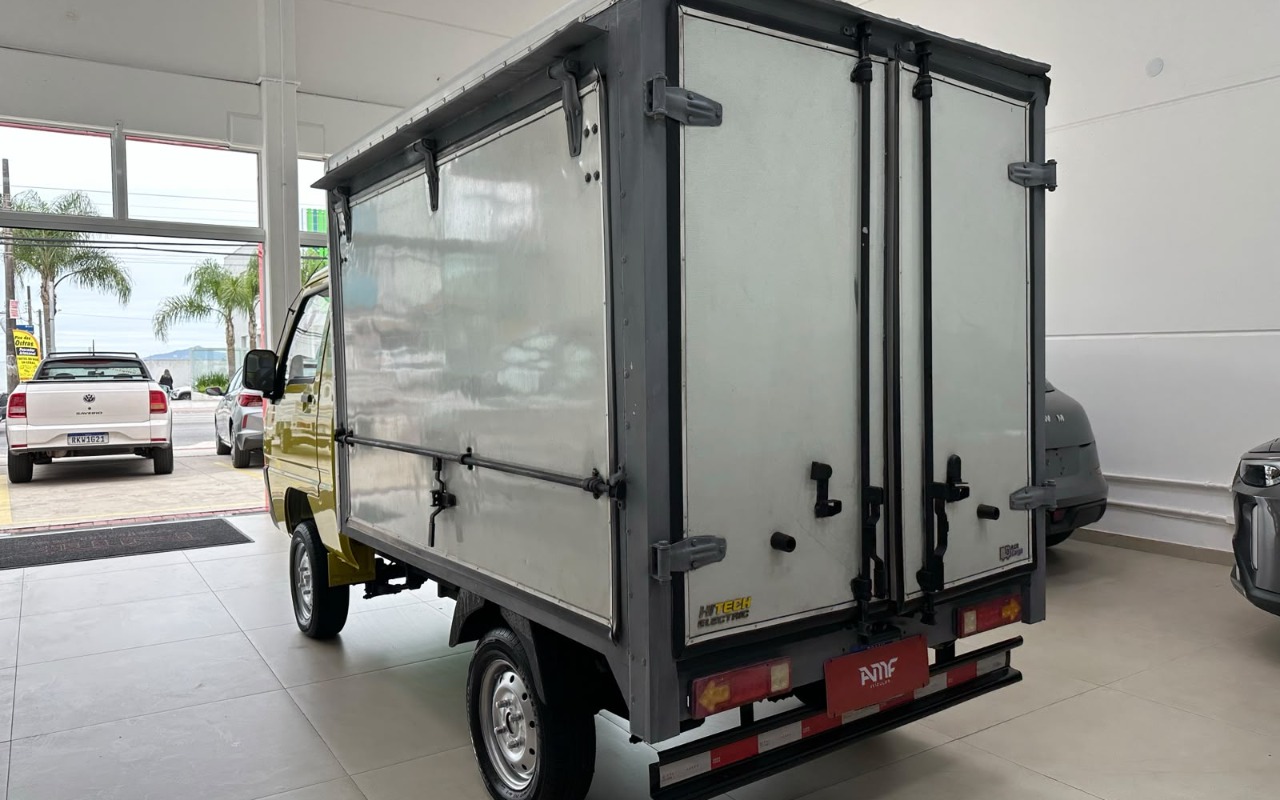 imagem-https://www.socarrao.com.br/sc-vehicle-images-prod/4281113/1791219402336-V2hhdHNBcHAgSW1hZ2UgMjAyNi0xMC0wNSBhdCAxMy4yNS4zMCAoMSkuanBlZw.jpeg