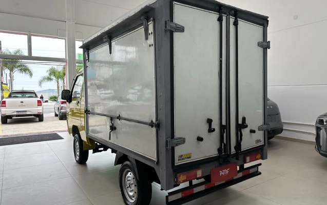 imagem-https://www.socarrao.com.br/sc-vehicle-images-prod/4281113/1791219402336-V2hhdHNBcHAgSW1hZ2UgMjAyNi0xMC0wNSBhdCAxMy4yNS4zMCAoMSkuanBlZw.jpeg