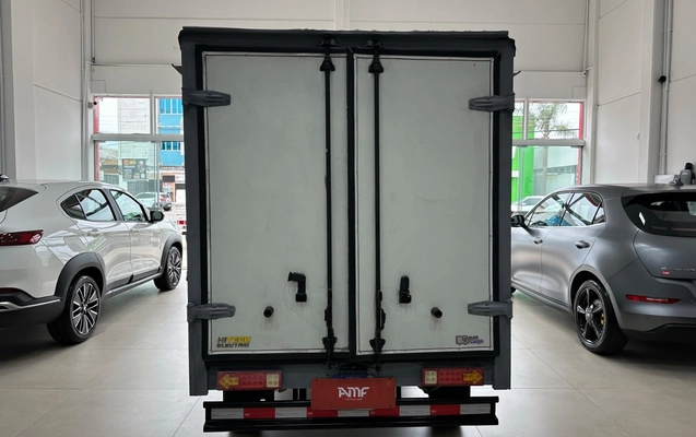 imagem-https://www.socarrao.com.br/sc-vehicle-images-prod/4281113/1791219402413-V2hhdHNBcHAgSW1hZ2UgMjAyNi0xMC0wNSBhdCAxMy4yNS4zMCAoMikuanBlZw.jpeg