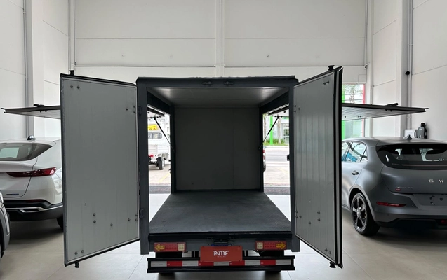 imagem-https://www.socarrao.com.br/sc-vehicle-images-prod/4281113/1791219402727-V2hhdHNBcHAgSW1hZ2UgMjAyNi0xMC0wNSBhdCAxMy4yNS4zMSAoMikuanBlZw.jpeg