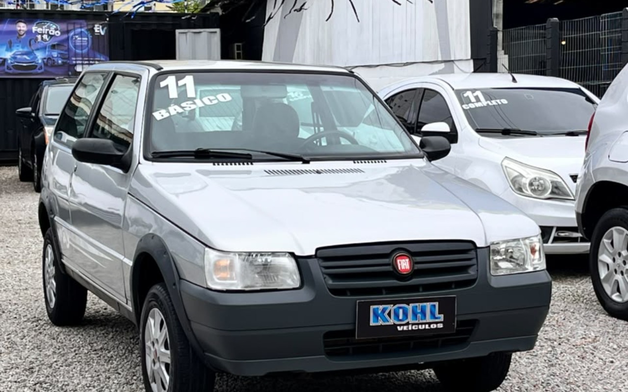 Fiat Uno 2011 Prata — foto 1 de 3