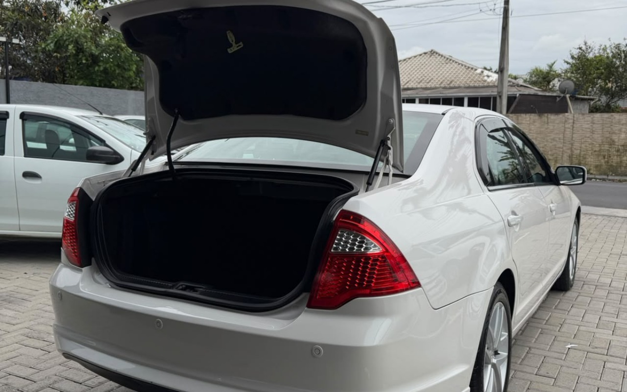 imagem-https://www.socarrao.com.br/sc-vehicle-images-prod/4281151/1791219607799-V2hhdHNBcHAgSW1hZ2UgMjAyNi0xMC0wNSBhdCAxMC4wOC4zNi5qcGVn.jpeg